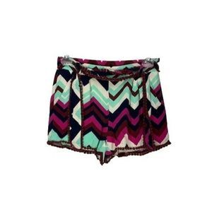 Justify Chevron Print red Blue Small Lined‎ Shorts